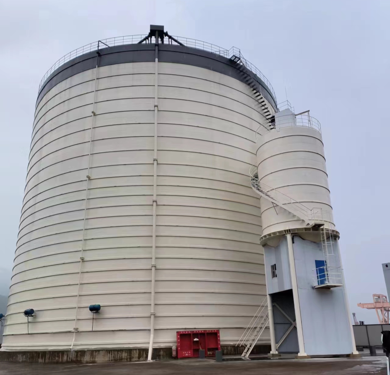 虎门港管委会10万吨水泥钢板库